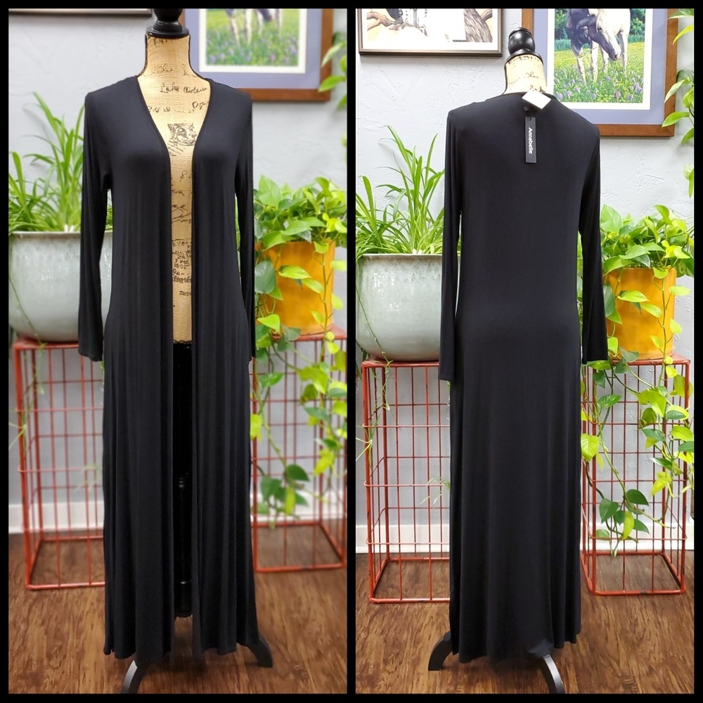 Solid long-body cardigan